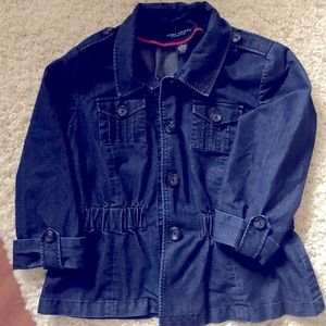Super cute denim jacket with stretch. Dark denim with three-quarter sleeves.